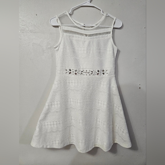 The Childrens Place White Dress With Rhinestones On The Front! - Picture 1 of 7